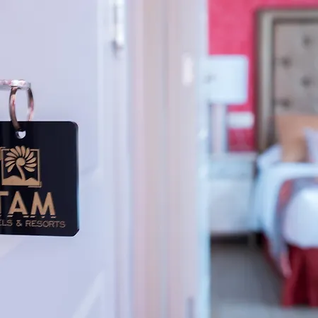 Aparthotel Alhambra Boutique By Pmc 3*