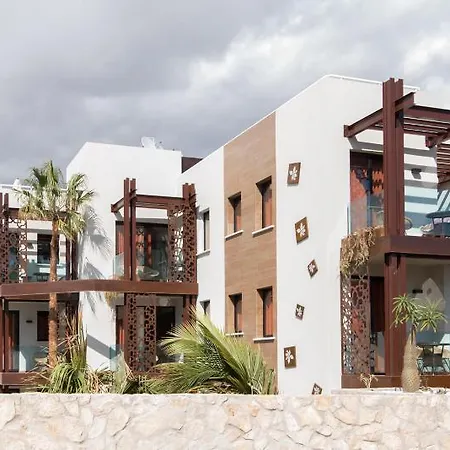 Alhambra Boutique Aparthotel 3*